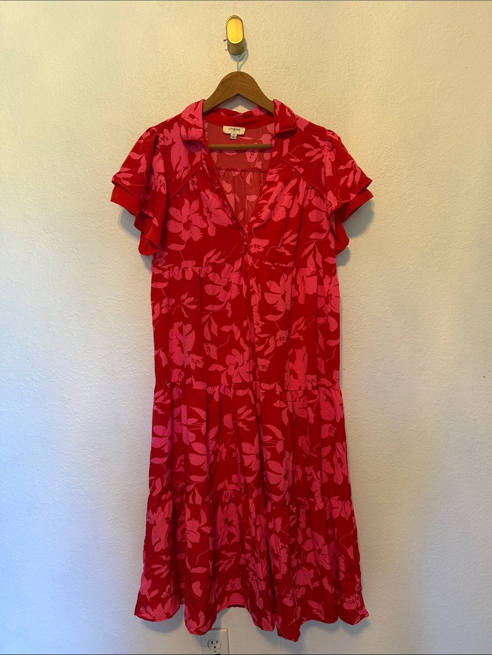 Umgee floral midi flutter sleeve dress m